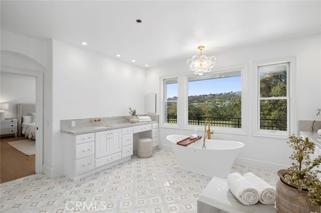 MLS #OC25240874 image #35