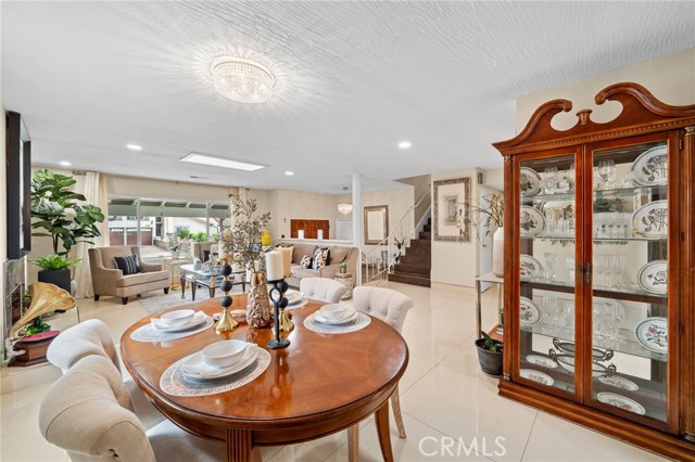 MLS #OC25240897 image #11