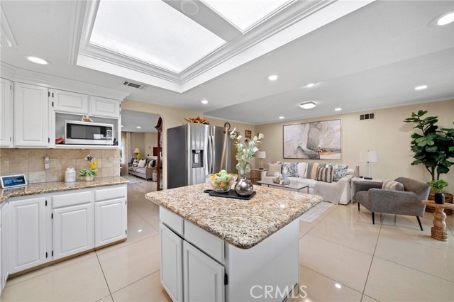 MLS #OC25240897 image #18