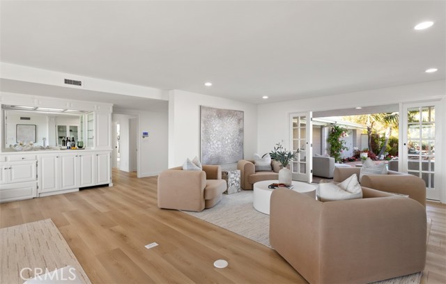 MLS #OC25240908 image #16