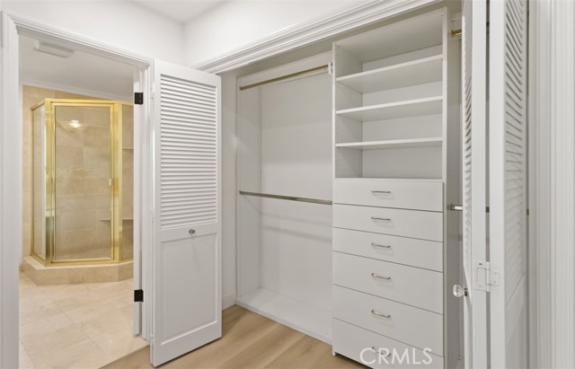 MLS #OC25240908 image #35