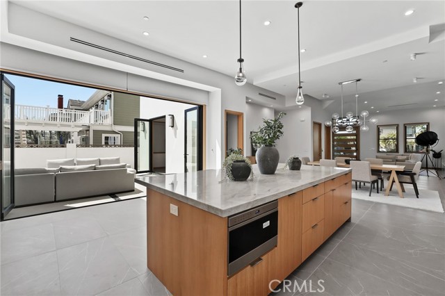 MLS #OC25240929 image #14