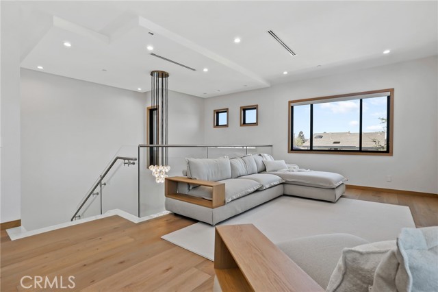 MLS #OC25240929 image #27