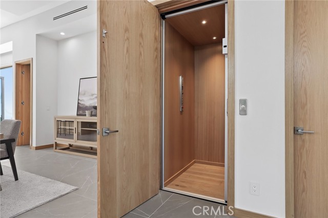 MLS #OC25240929 image #31