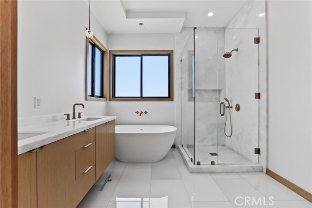 MLS #OC25240929 image #35