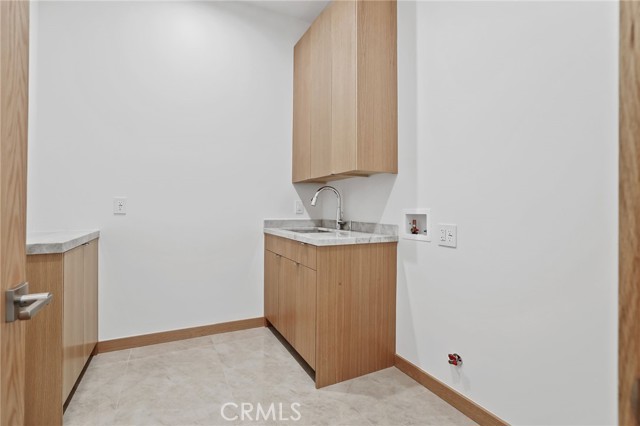 MLS #OC25240929 image #36