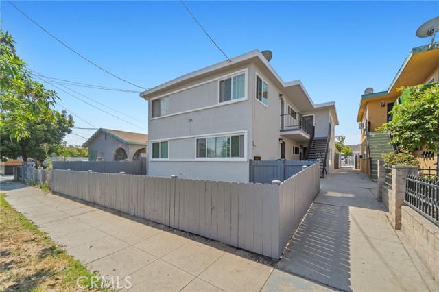 MLS #OC25240935 image #1