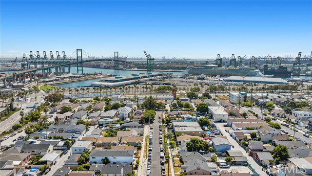 MLS #OC25240935 image #9