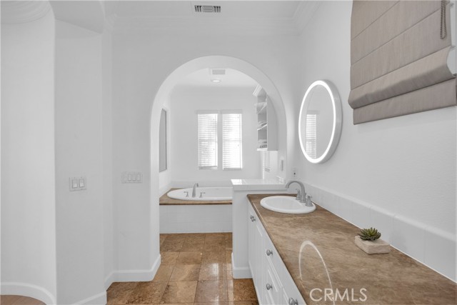 MLS #OC25241029 image #37