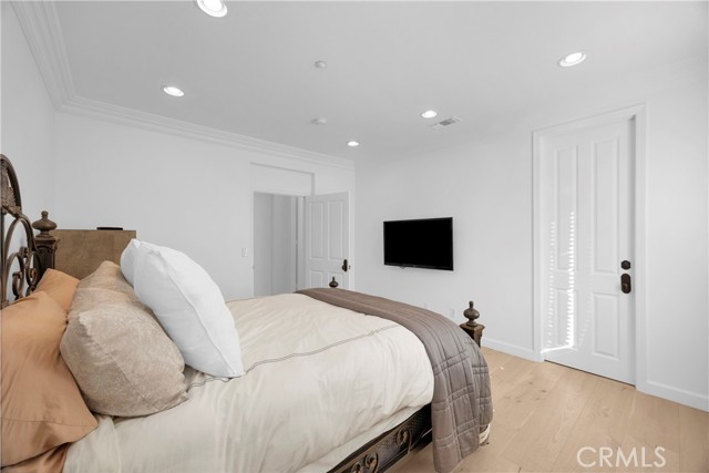 MLS #OC25241029 image #48