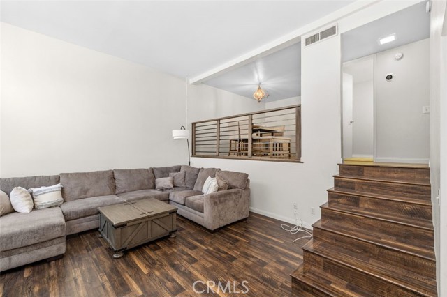 MLS #OC25241046 image #3