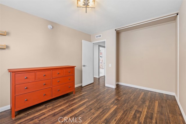 MLS #OC25241046 image #31