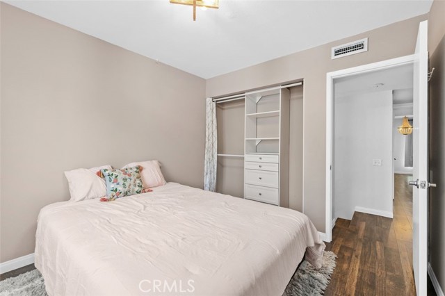 MLS #OC25241046 image #32