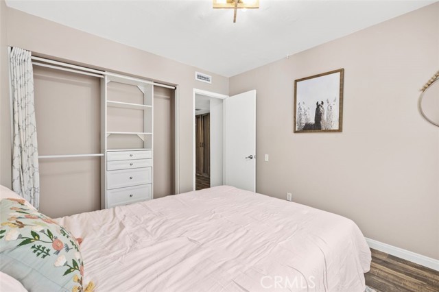 MLS #OC25241046 image #36