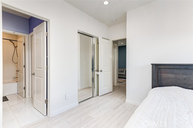 MLS #OC25241056 image #22