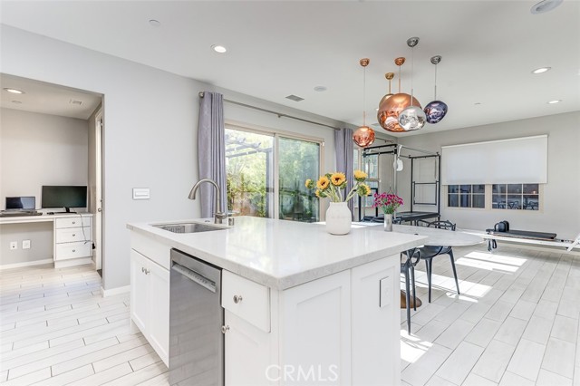 MLS #OC25241056 image #7