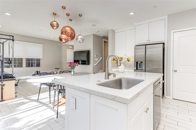 MLS #OC25241056 image #8