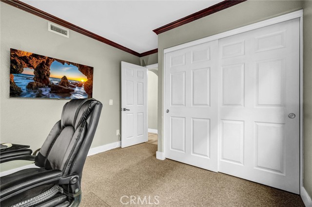 MLS #OC25241187 image #19