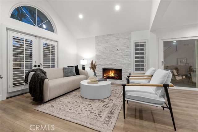 MLS #OC25241281 image #3