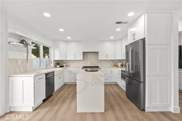 MLS #OC25241281 image #7