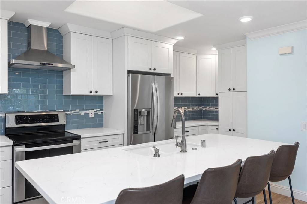 MLS #OC25241293 image #10