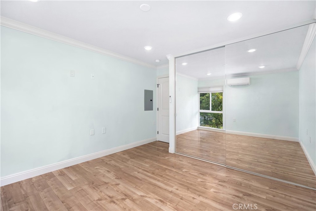 MLS #OC25241293 image #18