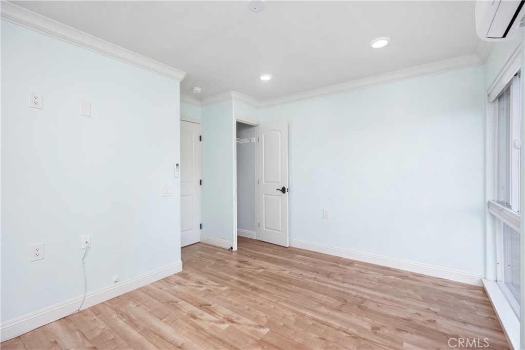 MLS #OC25241293 image #20