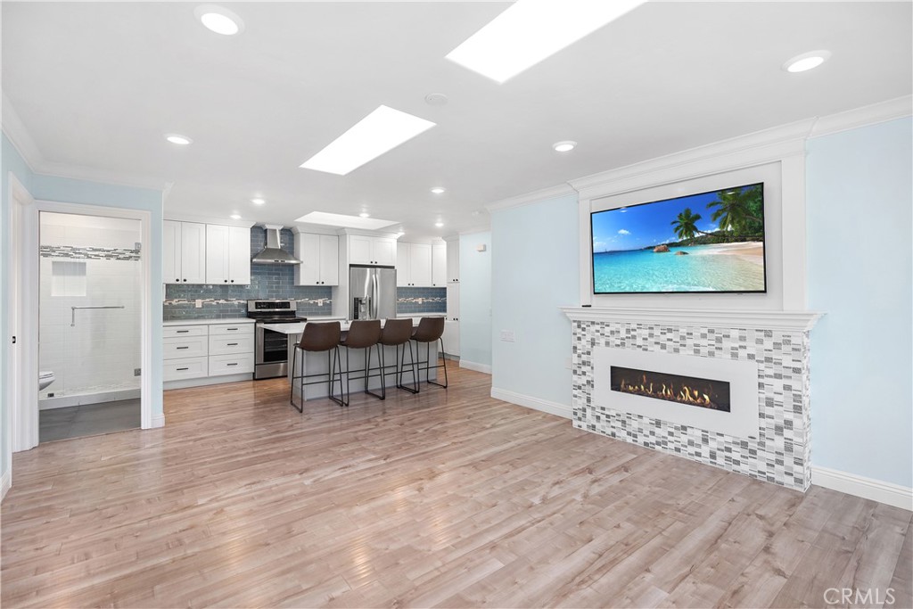 MLS #OC25241293 image #8