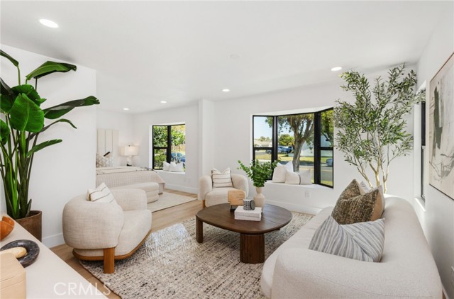 MLS #OC25241301 image #11