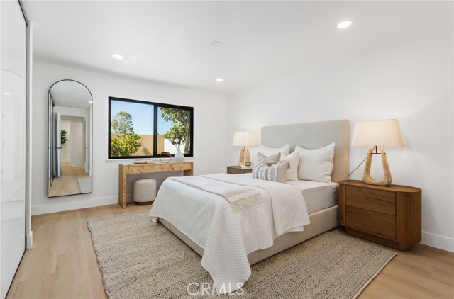 MLS #OC25241301 image #14