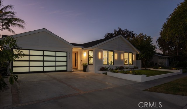 MLS #OC25241301 image #2