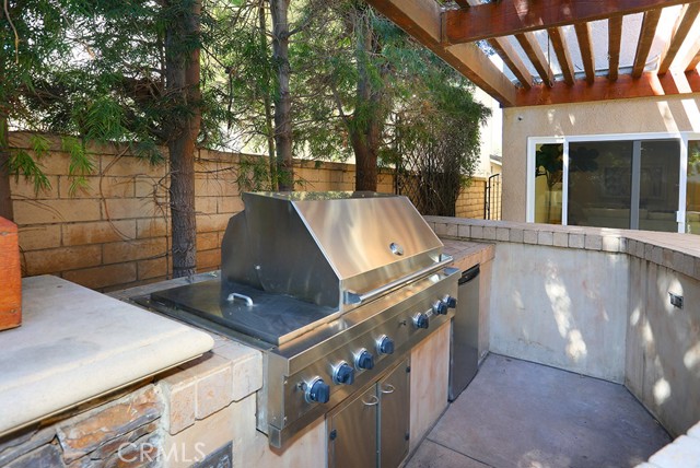 MLS #OC25241406 image #10