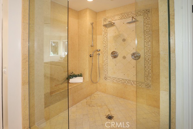 MLS #OC25241406 image #49