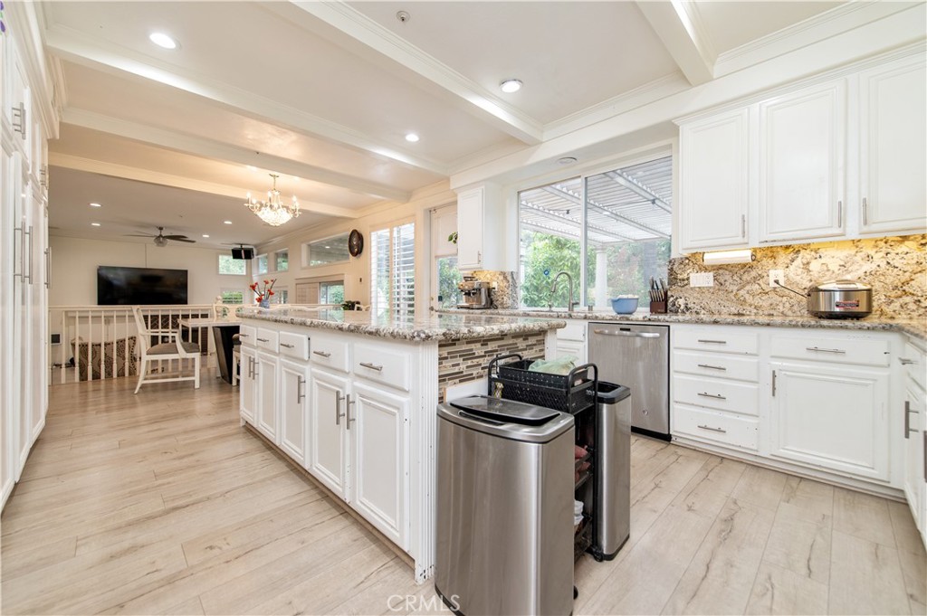 MLS #OC25241497 image #17