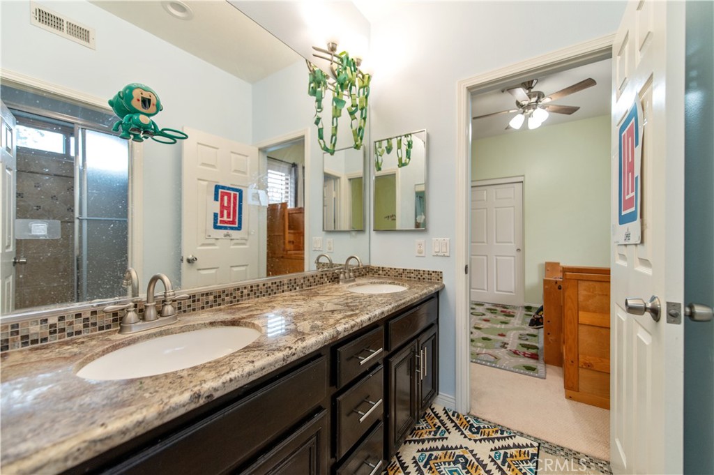 MLS #OC25241497 image #28