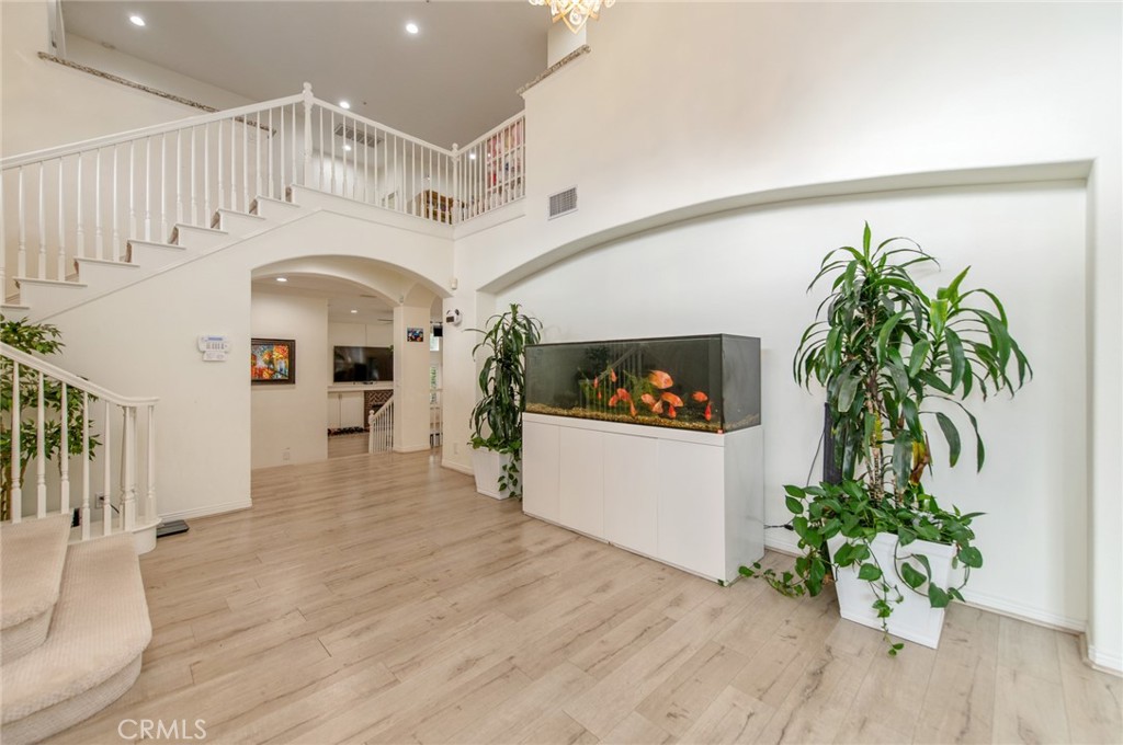 MLS #OC25241497 image #3