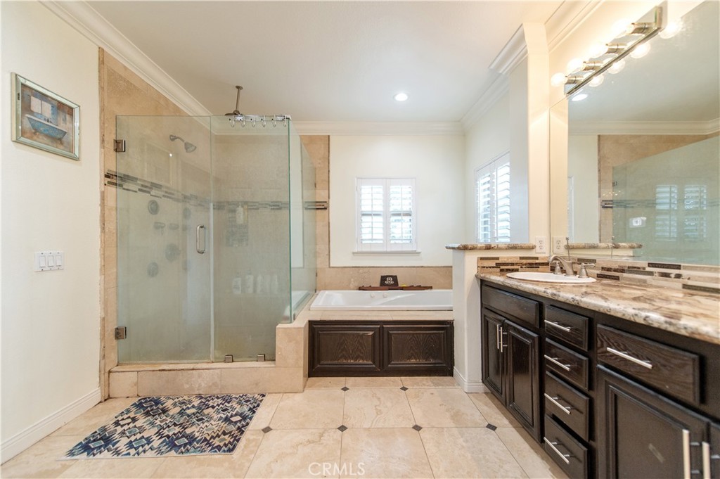 MLS #OC25241497 image #36