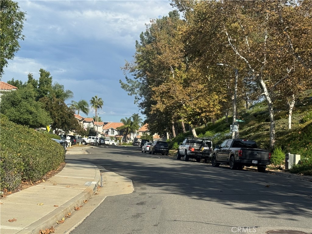 MLS #OC25241504 image #26