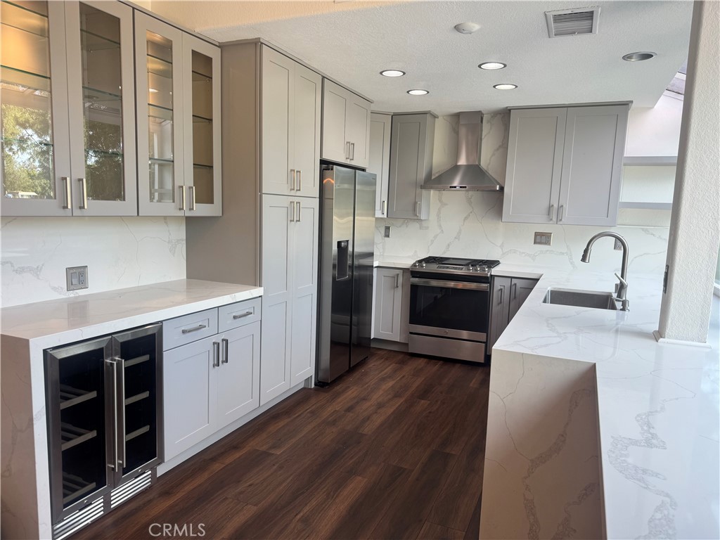 MLS #OC25241504 image #6