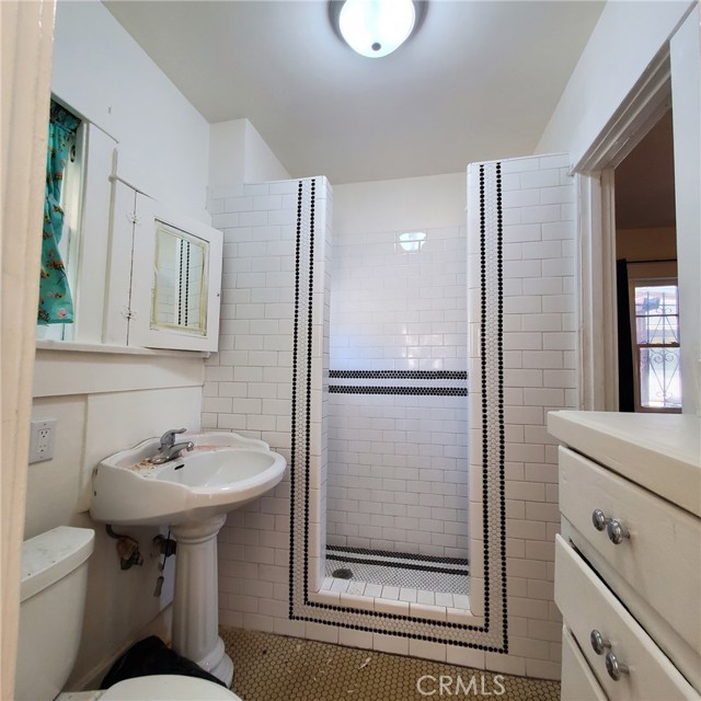 MLS #OC25241517 image #17