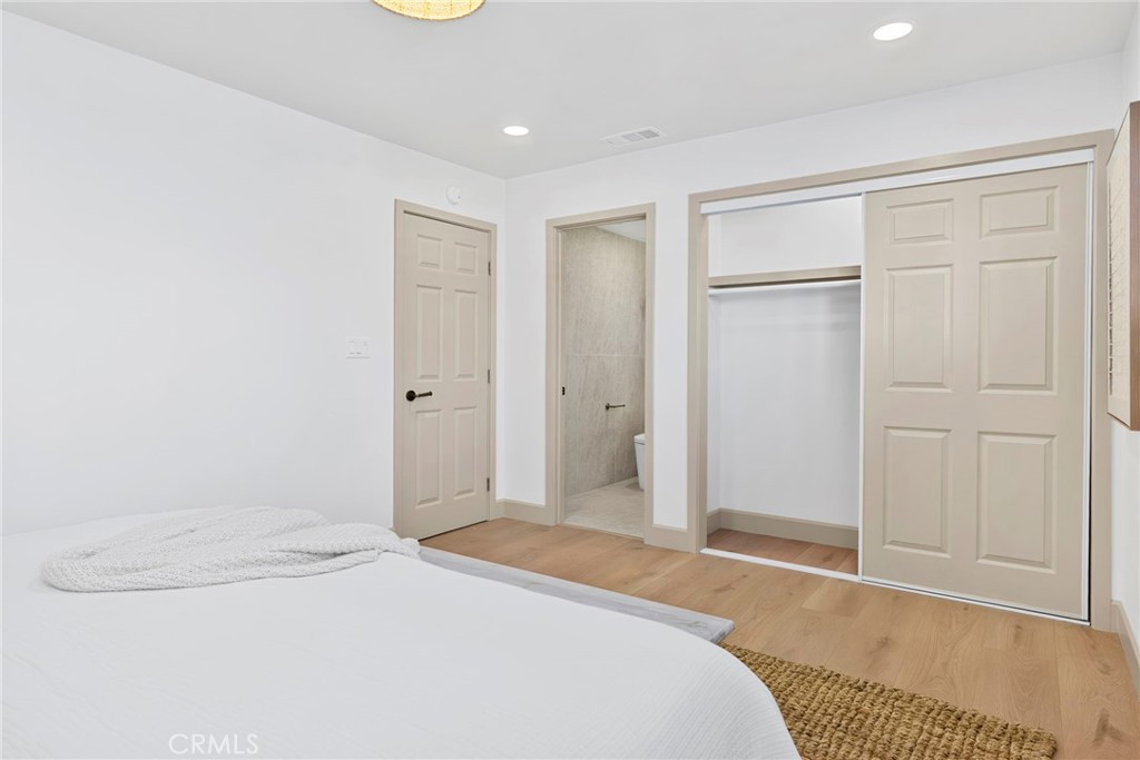 MLS #OC25241526 image #23