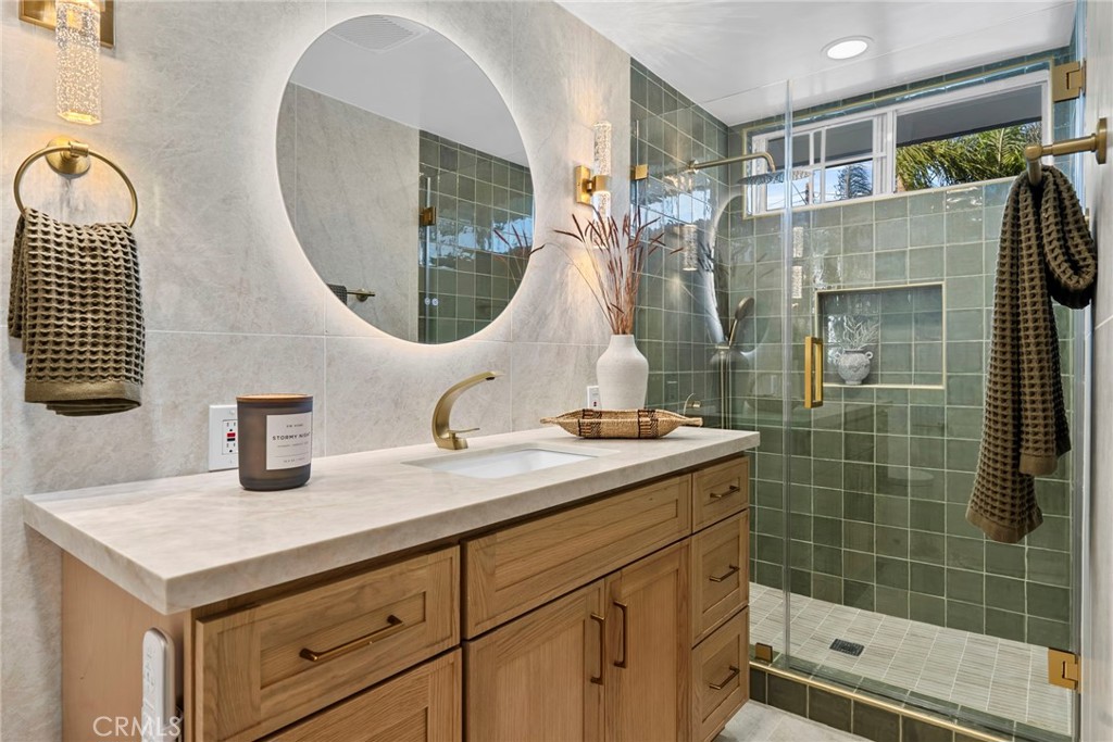 MLS #OC25241526 image #24