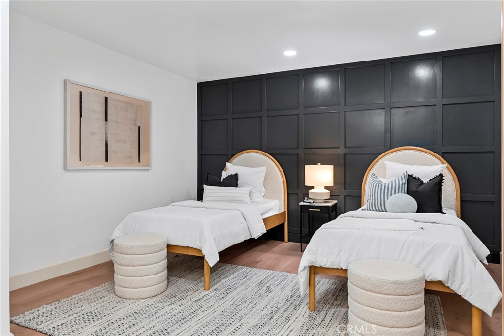 MLS #OC25241526 image #28