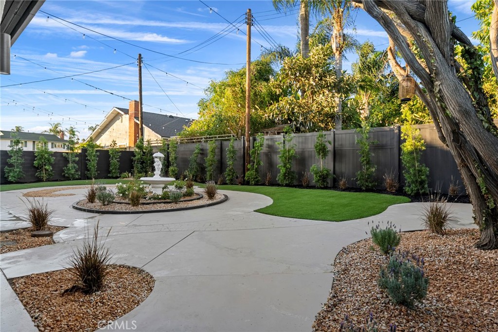 MLS #OC25241526 image #31