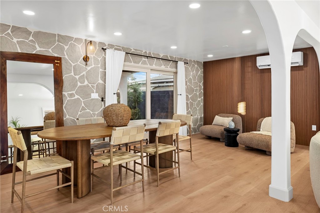 MLS #OC25241526 image #5