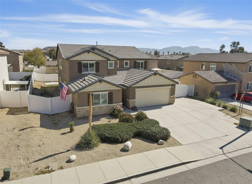 MLS #OC25241556 image #1