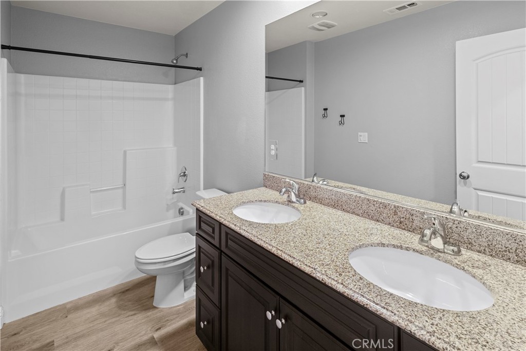 MLS #OC25241556 image #54