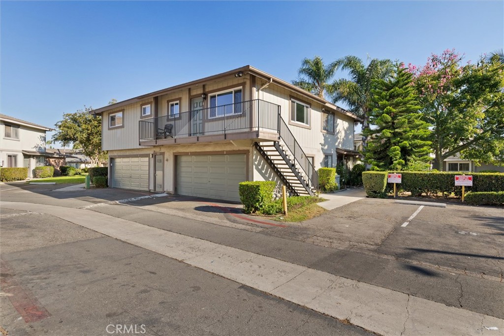 MLS #OC25241564 image #17