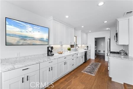 MLS #OC25241597 image #9