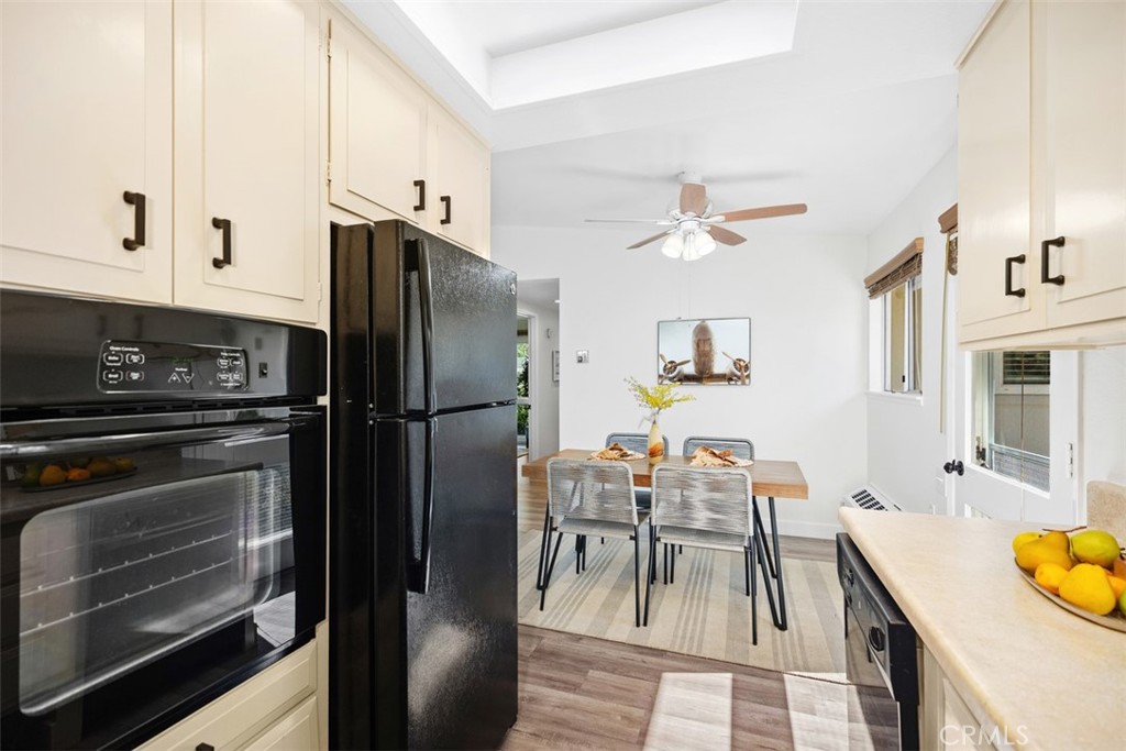 MLS #OC25241611 image #14